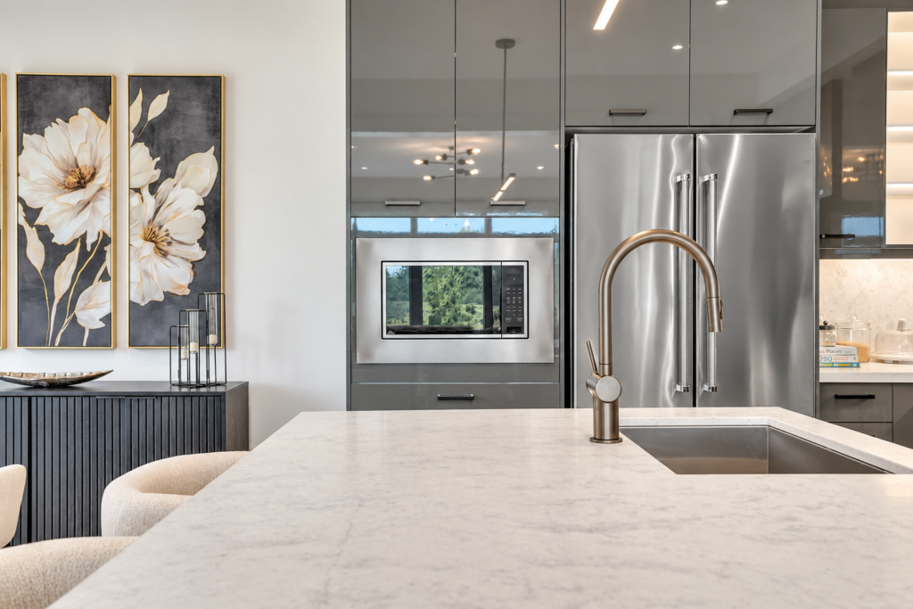 Real Estate in Barrie, Ontario: The Importance of High-Quality Videos and Photos